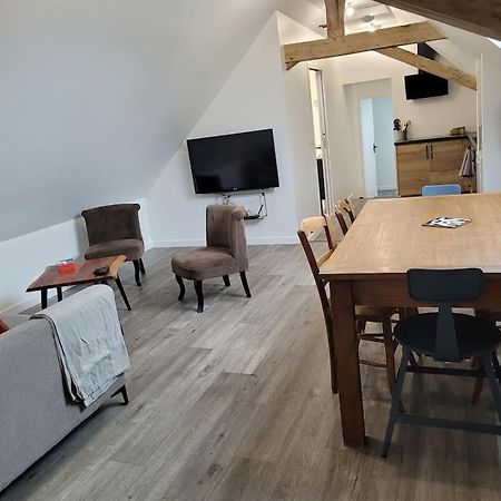 Appartement Proche Circuit Changé エクステリア 写真