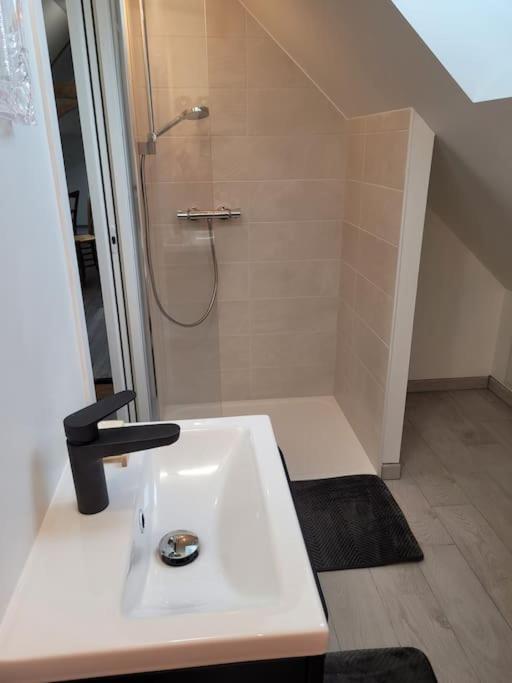 Appartement Proche Circuit Changé エクステリア 写真